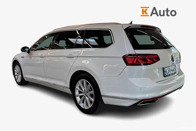 Volkswagen Passat 2022, photo 2/27