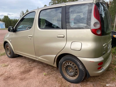Toyota Yaris Yaris Verso 2002, kuva 4/9