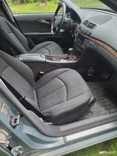 Mercedes-Benz 270 2004, kuva 3/8
