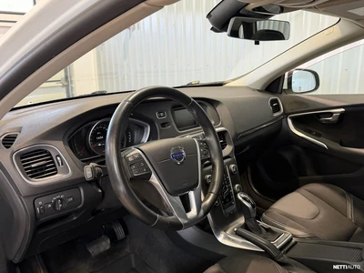 Volvo V40 Webasto, panoraama, vakkari 2016, kuva 5/19