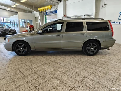 Volvo V70 2,4D Classic aut 2008, photo 2/30