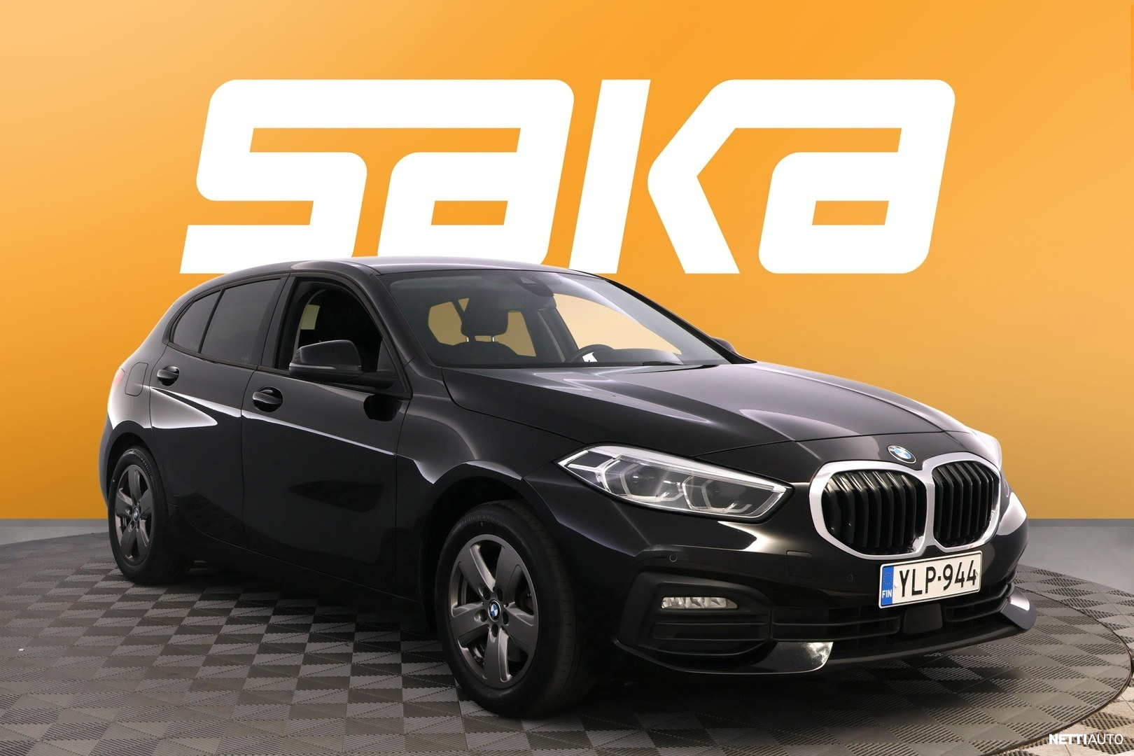 BMW 118