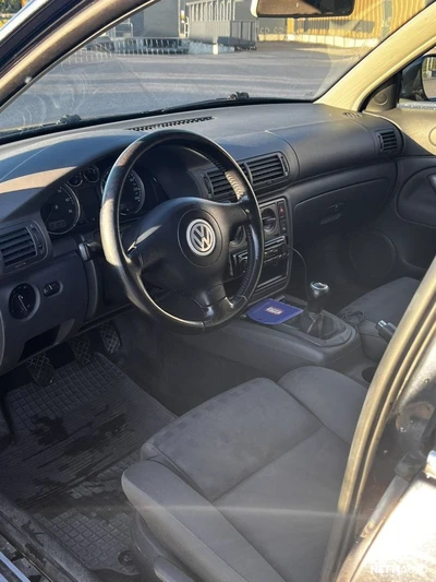 Volkswagen Passat 2004, kuva 5/6