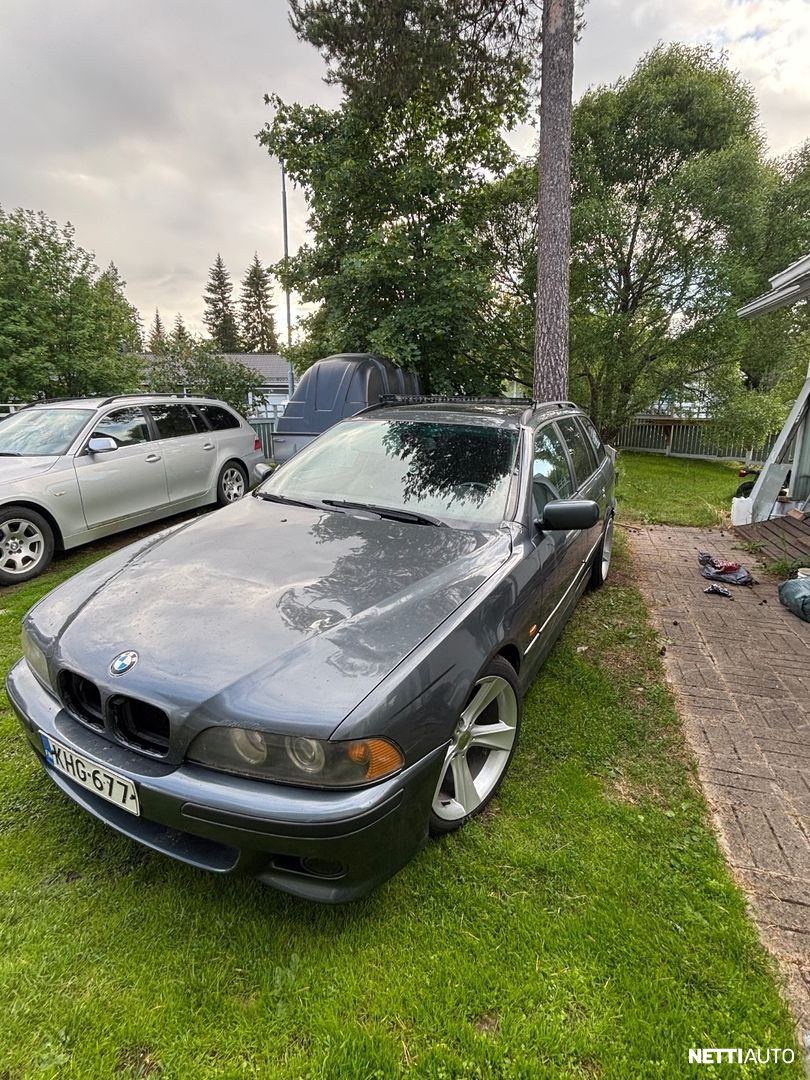 BMW 530