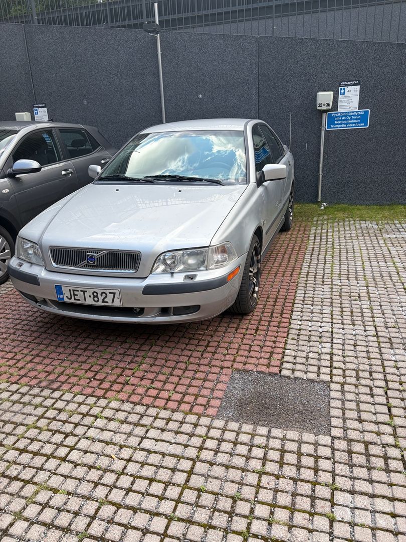 Volvo S40