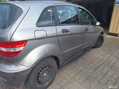 Mercedes-Benz B 170 2005, photo 6/8