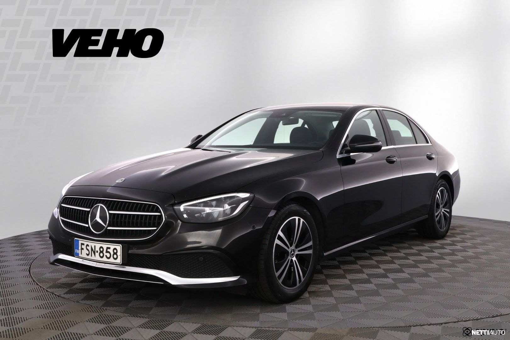 Mercedes-Benz E
