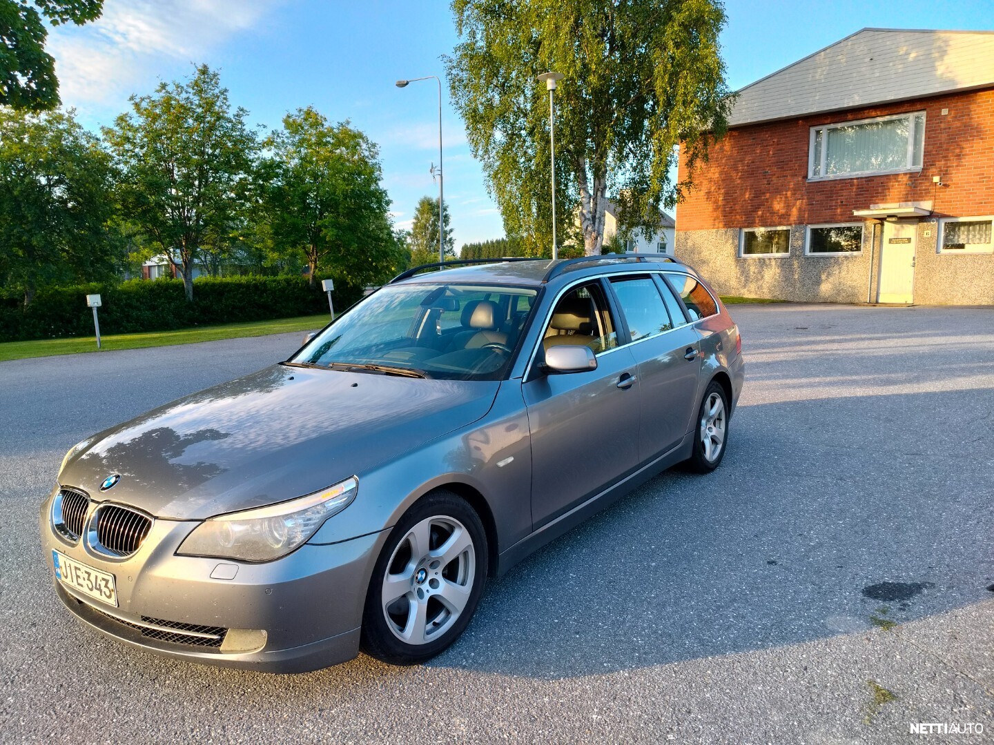 BMW 530
