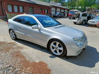 Mercedes-Benz C Kompressor Sportcoupe 2002, photo 3/6
