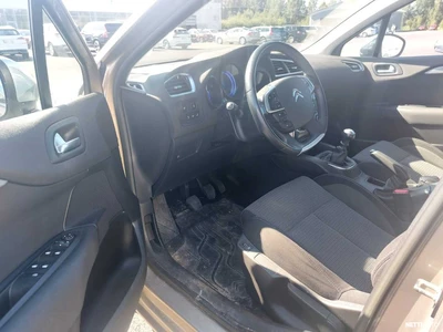 Citroen C4 PureTech 130 Premium 2015, kuva 3/4