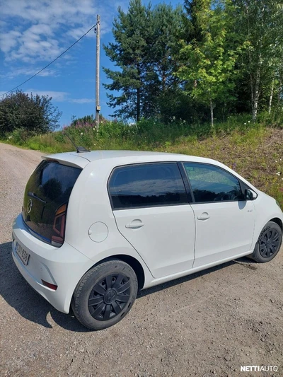 Volkswagen Up! 61 kW automaatti 2020, photo 5/13