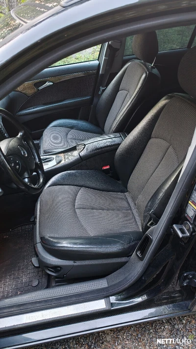 Mercedes-Benz E 2004, kuva 6/10