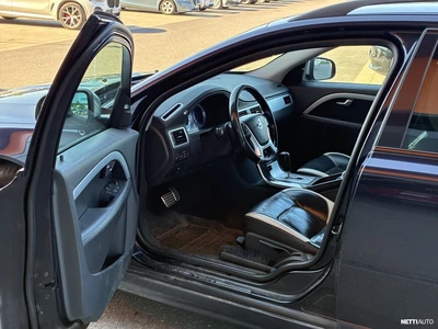 Volvo V70 2,5FT R-Design aut 2010, kuva 3/4