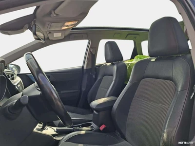 Toyota Auris 2015, photo 4/7