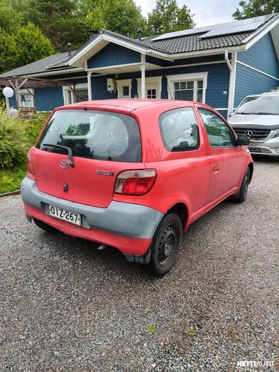 Toyota Yaris 1999, kuva 2/13