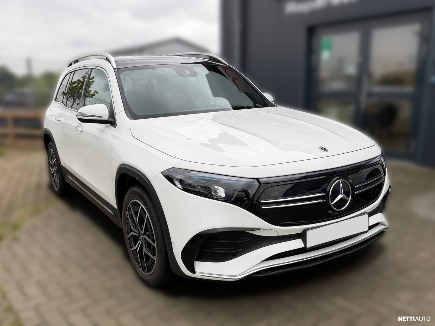 Mercedes-Benz EQB