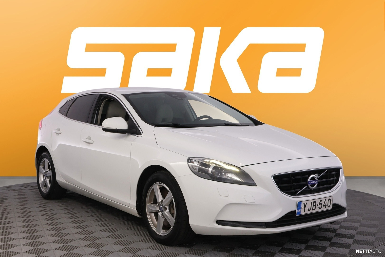 Volvo V40