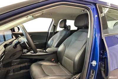 Kia EV6 2022, photo 6/30