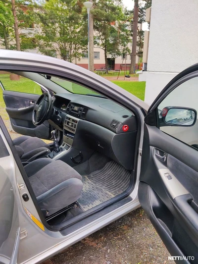 Toyota Corolla 2003, photo 6/8