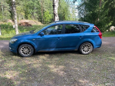 Kia Ceed 1,6 CRDi ISG EX SW EcoDynamics 2010, kuva 4/15