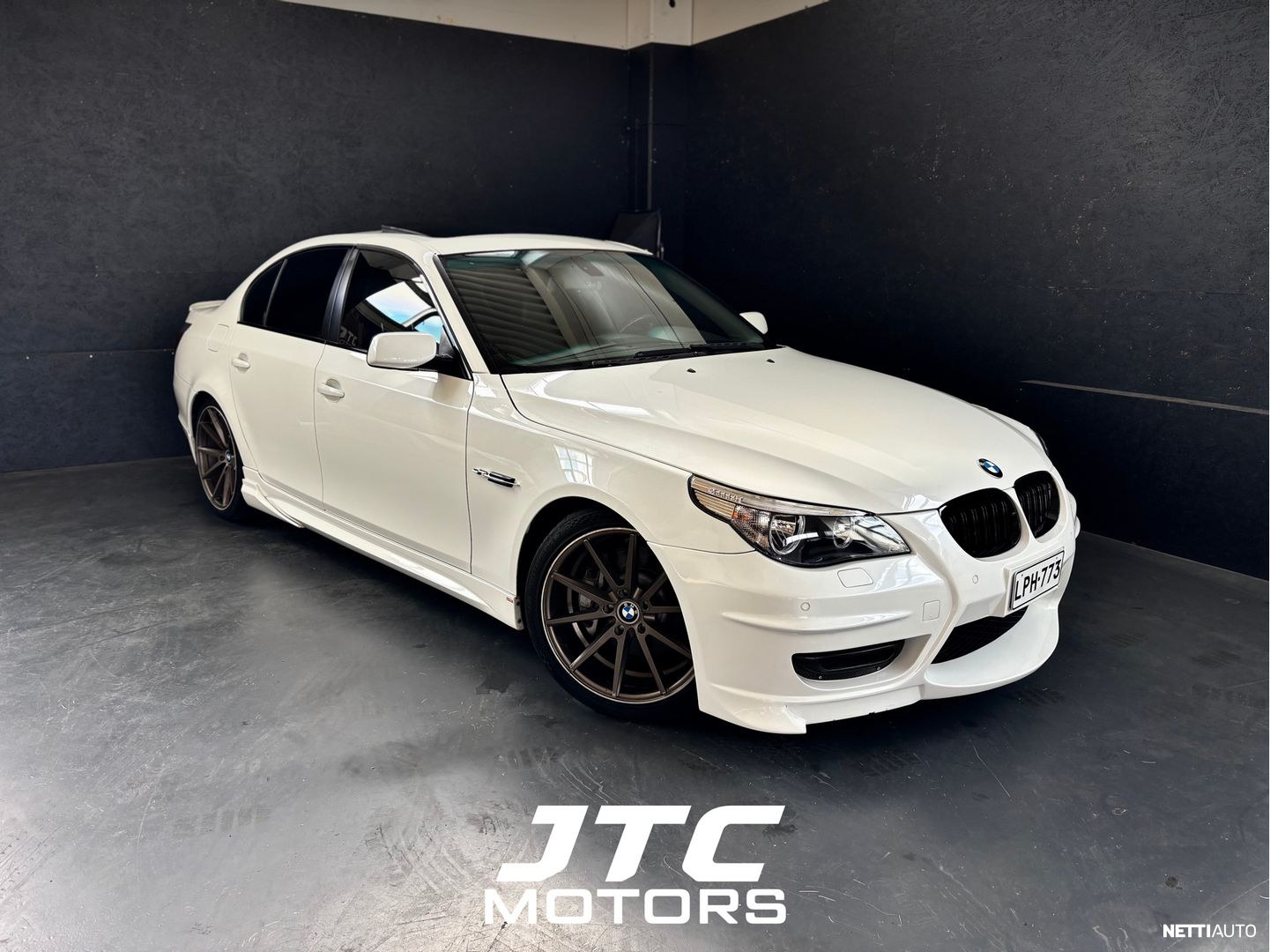 BMW 545