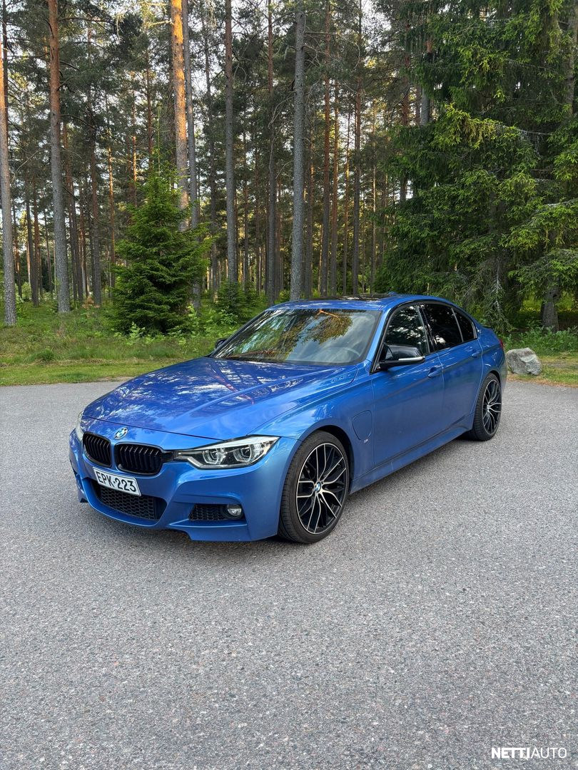 BMW 330