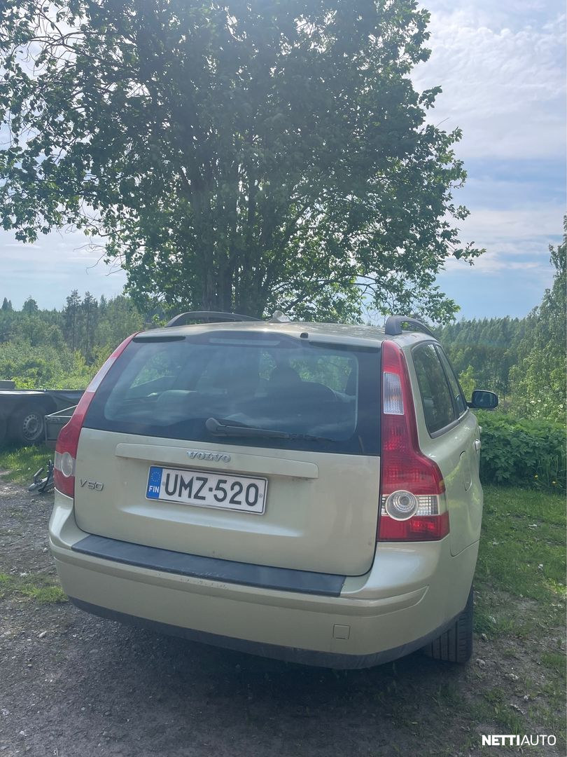 Volvo V50