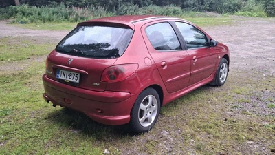 Peugeot 206 4D 206 HATCHBACK 1.4I 2005, kuva 3/11