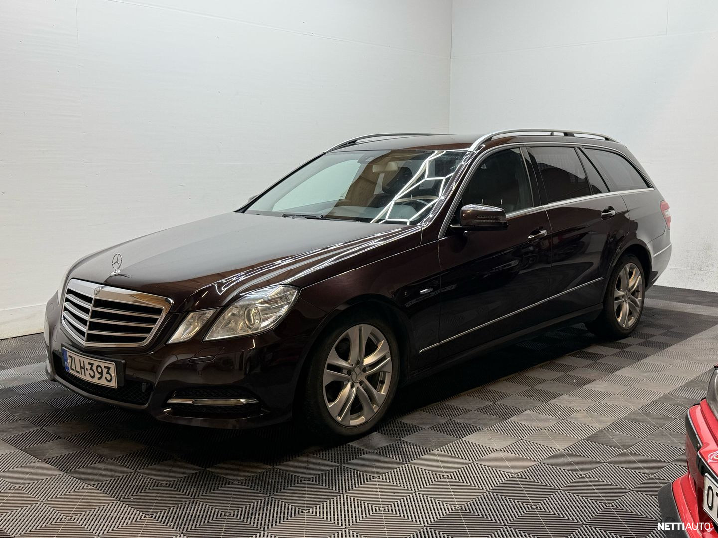 Mercedes-Benz E