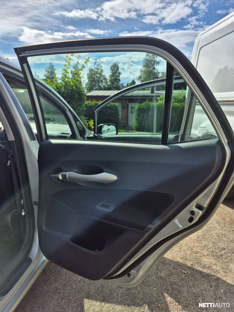 Toyota Auris 2007, photo 3/24