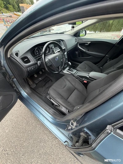 Volvo V40 2014, photo 7/8