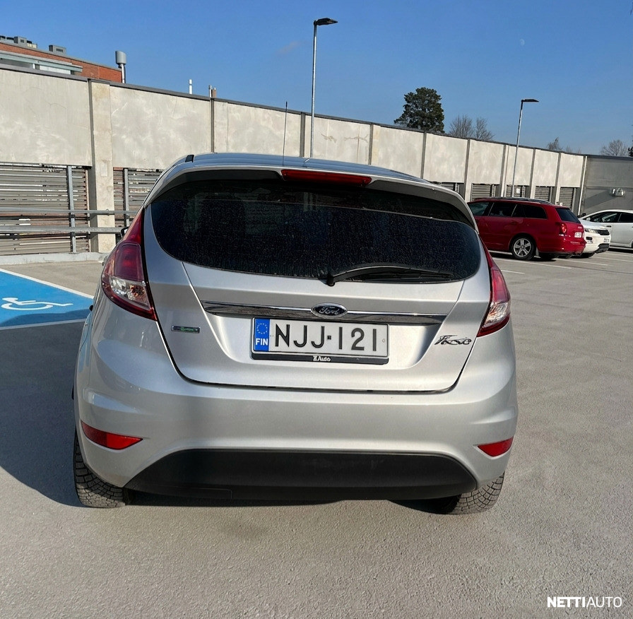 Ford Fiesta 2013, photo 5/7