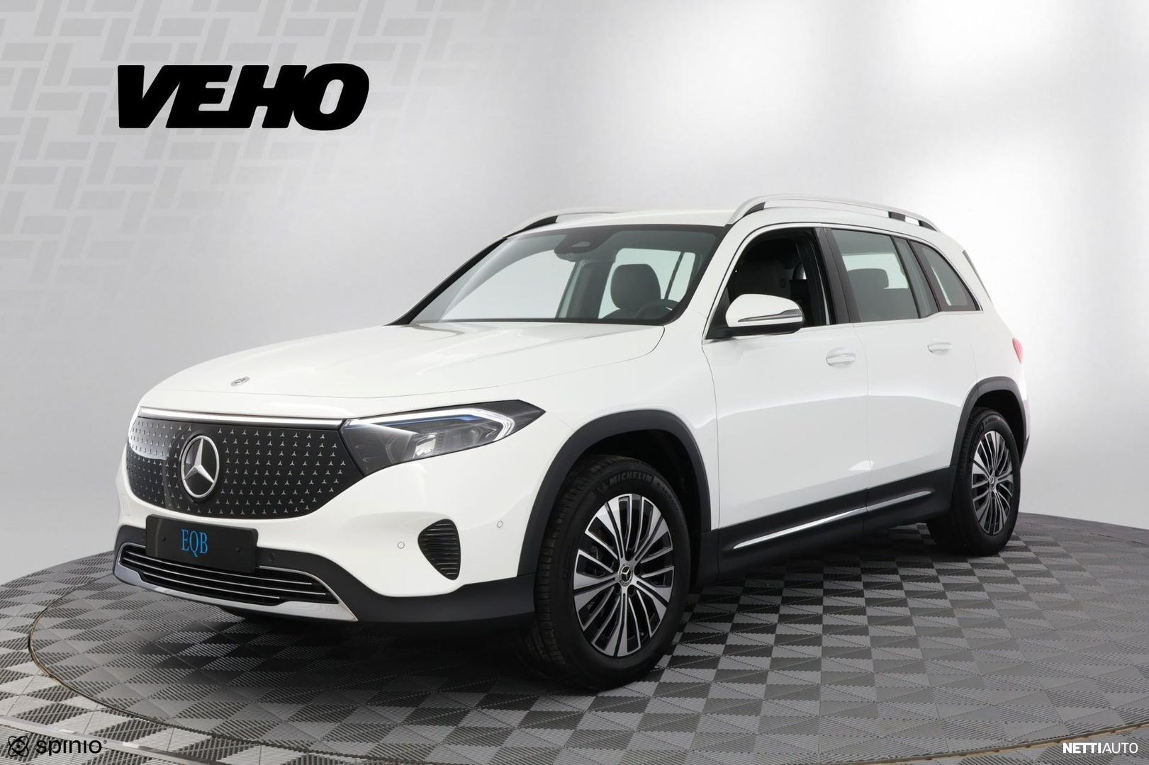 Mercedes-Benz EQB