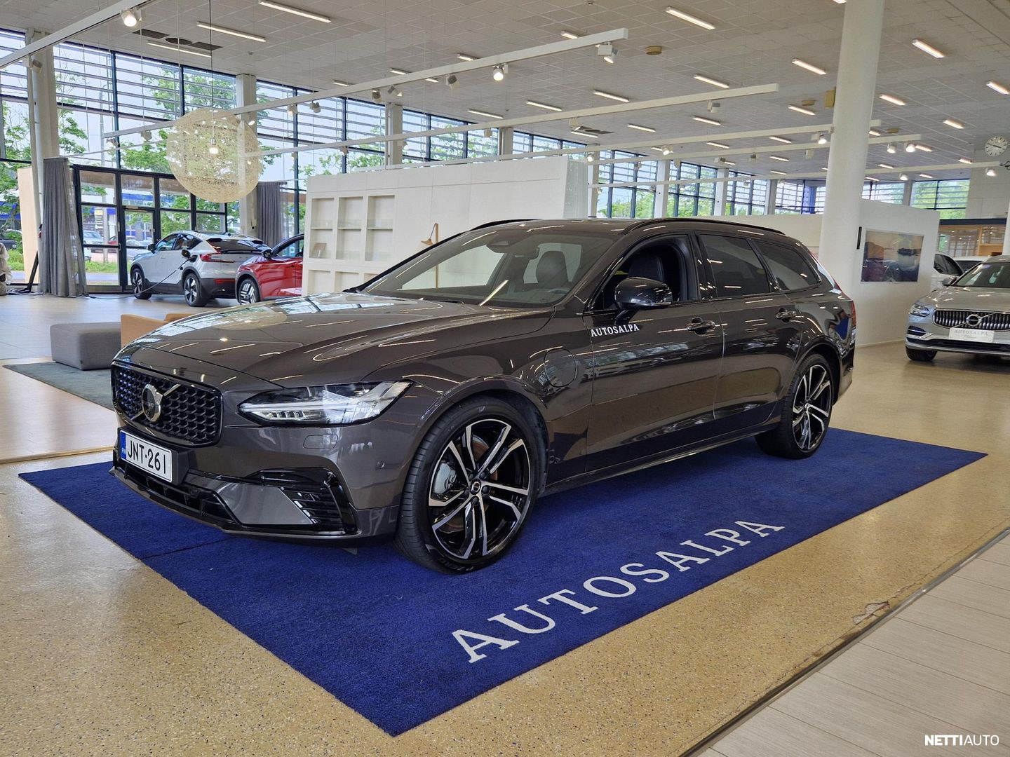 Volvo V90