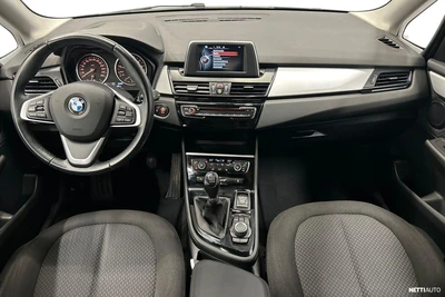 BMW 216 2017, photo 7/21