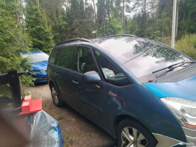 Citroen C4 Picasso 2011, photo 3/5