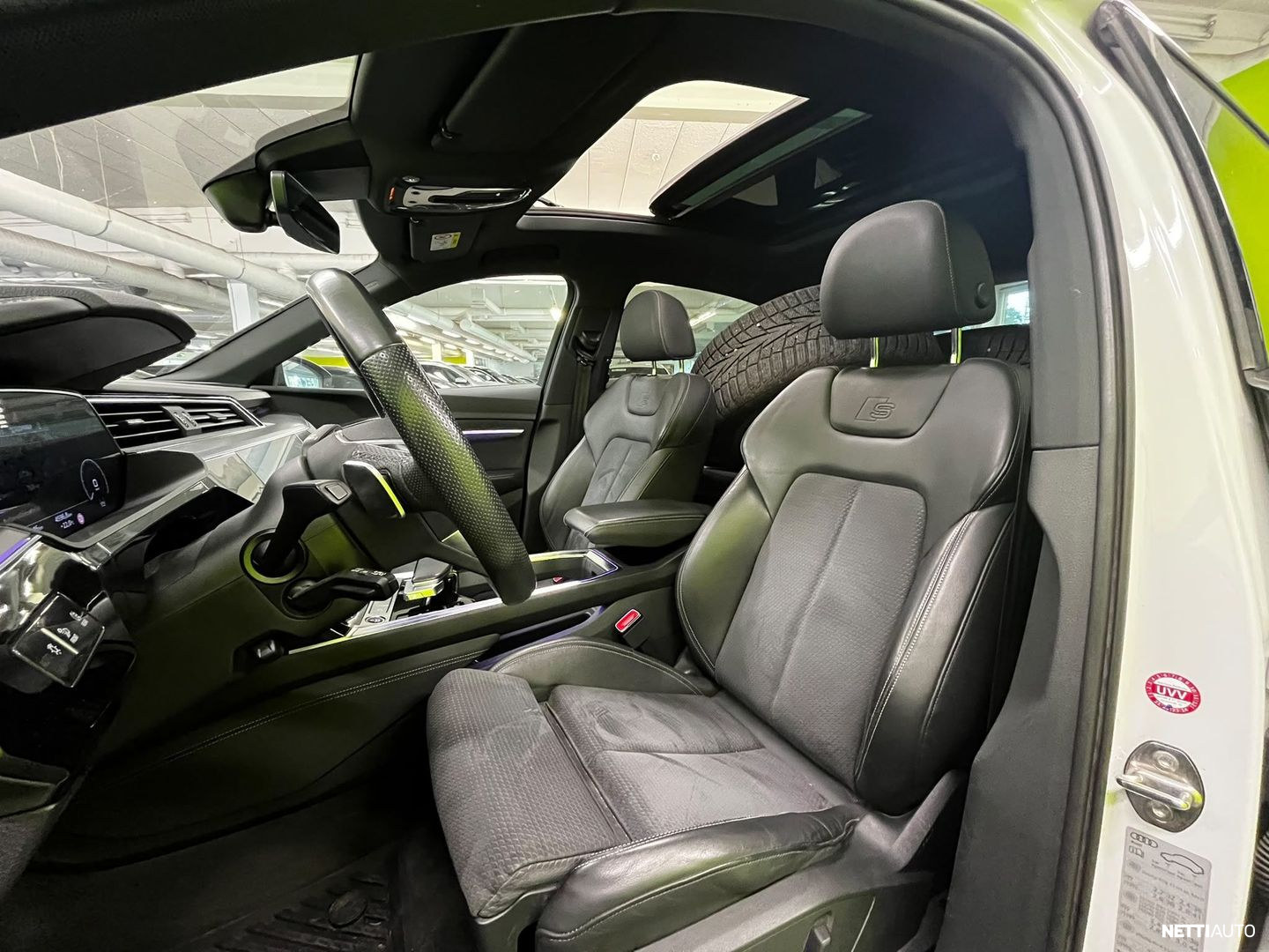 Audi e-tron 2022, photo 5/15