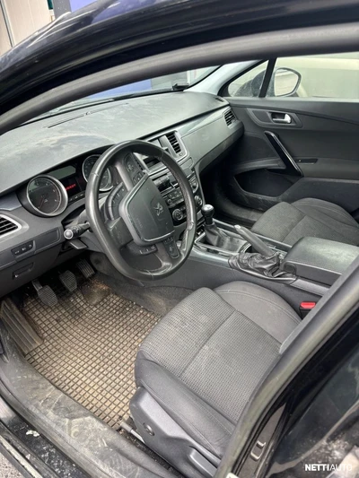 Peugeot 508 SW Active HDi 115 FAP 2012, photo 6/14