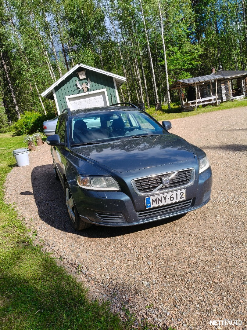 Volvo V50