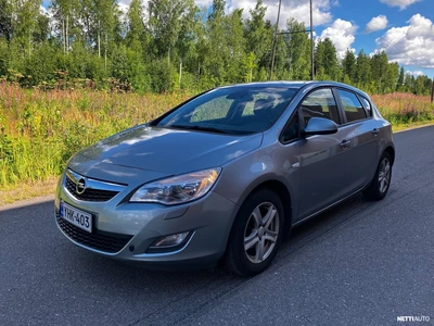 Opel Astra 2011, kuva 3/6