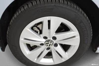 Volkswagen Golf 2026, photo 5/5