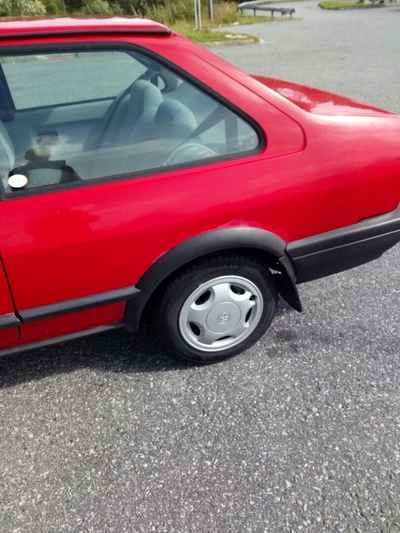 Volkswagen Polo 1991, kuva 2/5