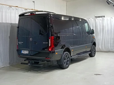Mercedes-Benz Sprinter 2023, photo 4/18