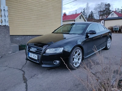 Audi A5 2010 2009, photo 3/5