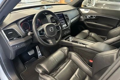 Volvo XC90 2016, photo 5/39