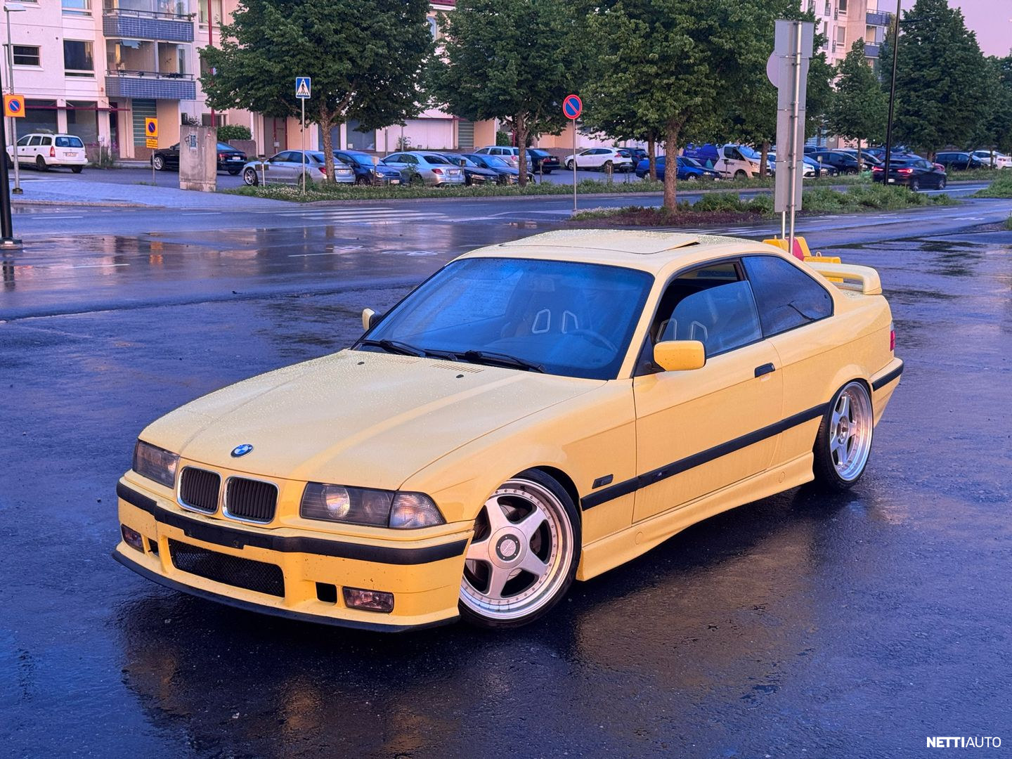 BMW 325