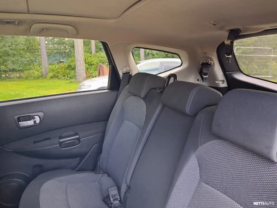 Nissan Qashqai+2 2009, kuva 7/11
