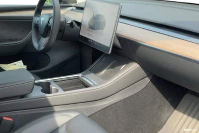 Tesla Model Y Long Range 2023, kuva 5/9