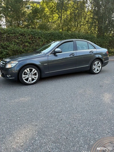 Mercedes-Benz C Avangarde 2008, kuva 2/16