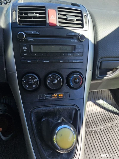 Toyota Auris 2010, photo 4/24